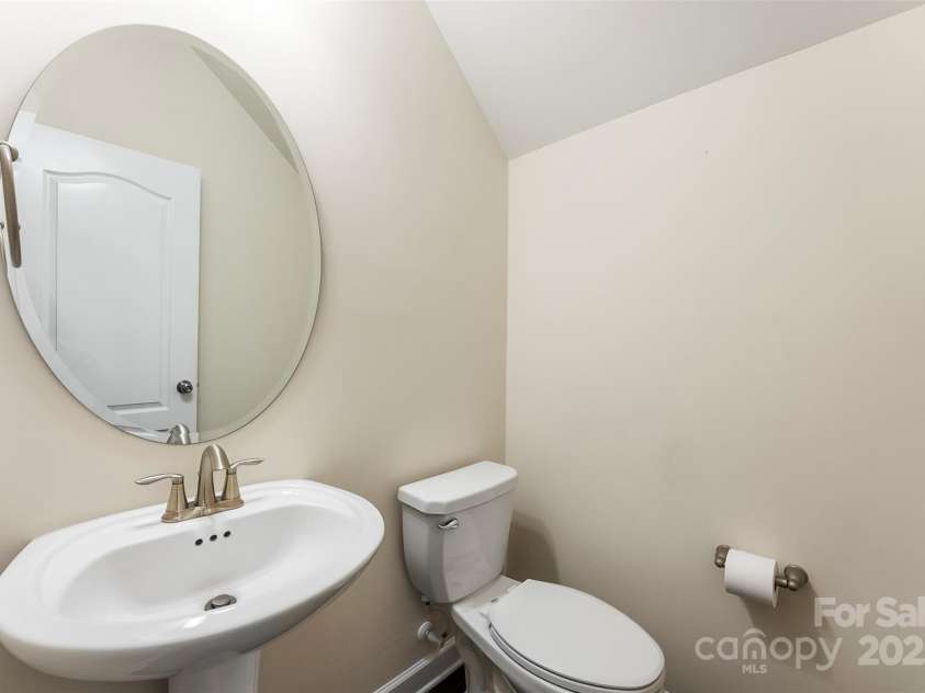 2525 Surveyor General Drive, Waxhaw, NC 28173.  MLS# CAR4274844, YatesRealty ID 28350. 