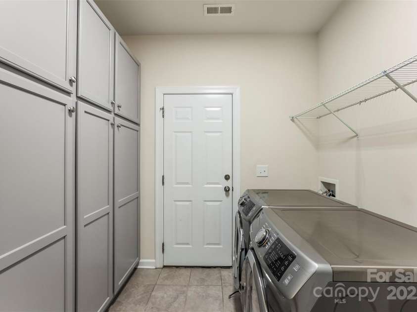 2525 Surveyor General Drive, Waxhaw, NC 28173.  MLS# CAR4274844, YatesRealty ID 28350. 