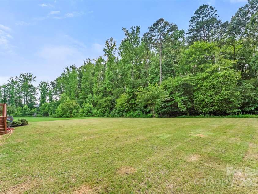 2525 Surveyor General Drive, Waxhaw, NC 28173.  MLS# CAR4274844, YatesRealty ID 28350. 