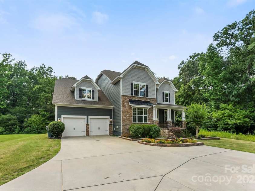 2525 Surveyor General Drive, Waxhaw, NC 28173.  MLS# CAR4274844, YatesRealty ID 28350. 