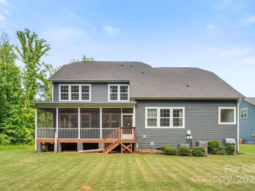 2525 Surveyor General Drive, Waxhaw, NC 28173.  MLS# CAR4274844, YatesRealty ID 28350. 