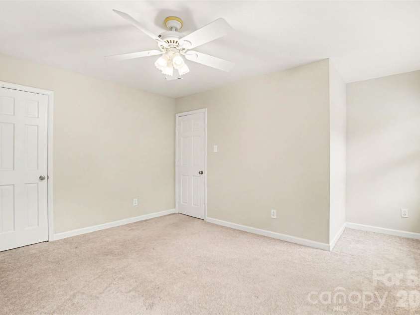 6617 Bunker Hill Circle, Charlotte, NC 28210.  MLS# CAR4383637, YatesRealty ID 28351. Guest Room