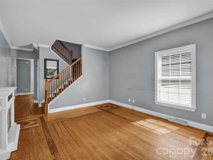 105 Queensbury Road, Troutman, NC 28166.  MLS# CAR4386419, YatesRealty ID 28354. 