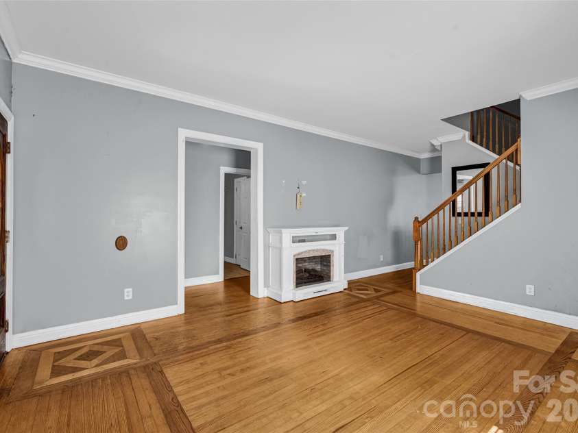 105 Queensbury Road, Troutman, NC 28166.  MLS# CAR4386419, YatesRealty ID 28354. 