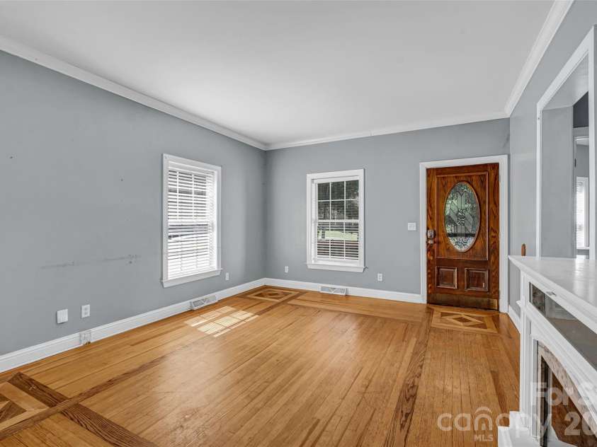 105 Queensbury Road, Troutman, NC 28166.  MLS# CAR4386419, YatesRealty ID 28354. 