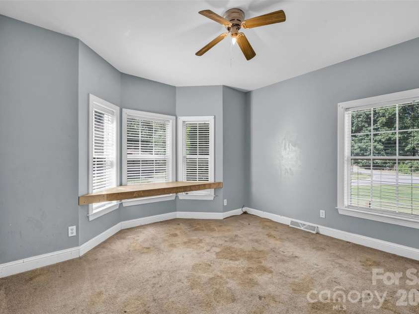 105 Queensbury Road, Troutman, NC 28166.  MLS# CAR4386419, YatesRealty ID 28354. 