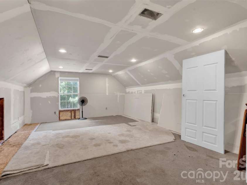 105 Queensbury Road, Troutman, NC 28166.  MLS# CAR4386419, YatesRealty ID 28354. 