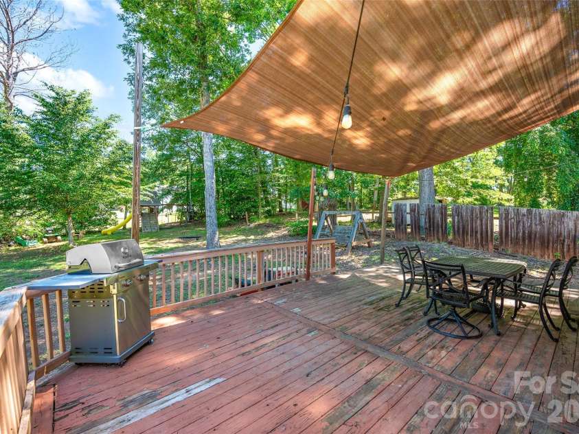 105 Queensbury Road, Troutman, NC 28166.  MLS# CAR4386419, YatesRealty ID 28354. 