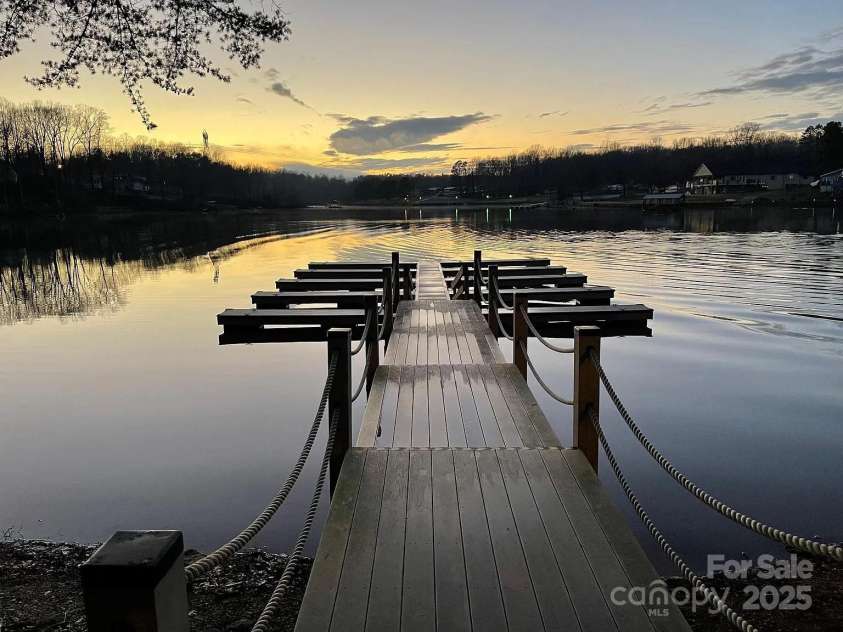 4552 Sawgrass Court, Denver, NC 28037.  MLS# CAR4277524, YatesRealty ID 28354. Community Day Slips