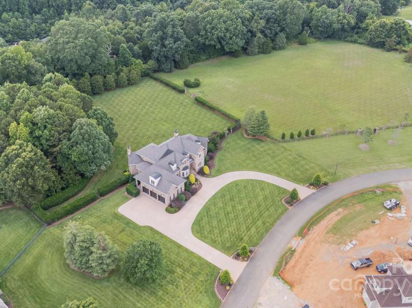1270 Teeter Farms Drive, Mooresville, NC 28115.  MLS# CAR4277302, YatesRealty ID 28357. 