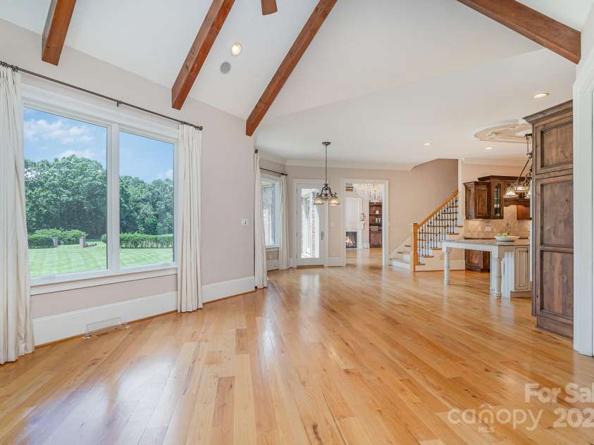 1270 Teeter Farms Drive, Mooresville, NC 28115.  MLS# CAR4277302, YatesRealty ID 28357. 