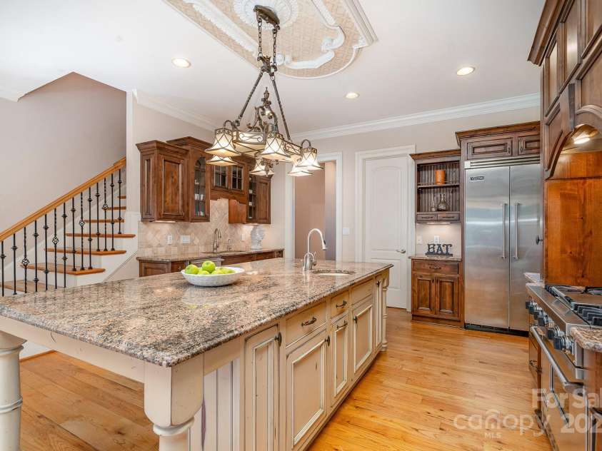 1270 Teeter Farms Drive, Mooresville, NC 28115.  MLS# CAR4277302, YatesRealty ID 28357. 