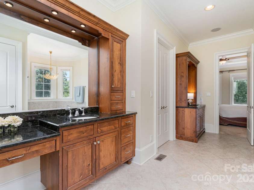 1270 Teeter Farms Drive, Mooresville, NC 28115.  MLS# CAR4277302, YatesRealty ID 28357. 