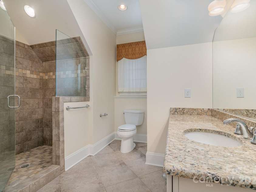 1270 Teeter Farms Drive, Mooresville, NC 28115.  MLS# CAR4277302, YatesRealty ID 28357. 