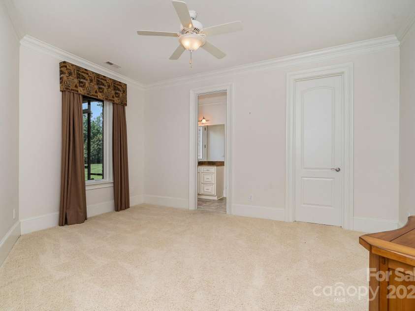 1270 Teeter Farms Drive, Mooresville, NC 28115.  MLS# CAR4277302, YatesRealty ID 28357. 
