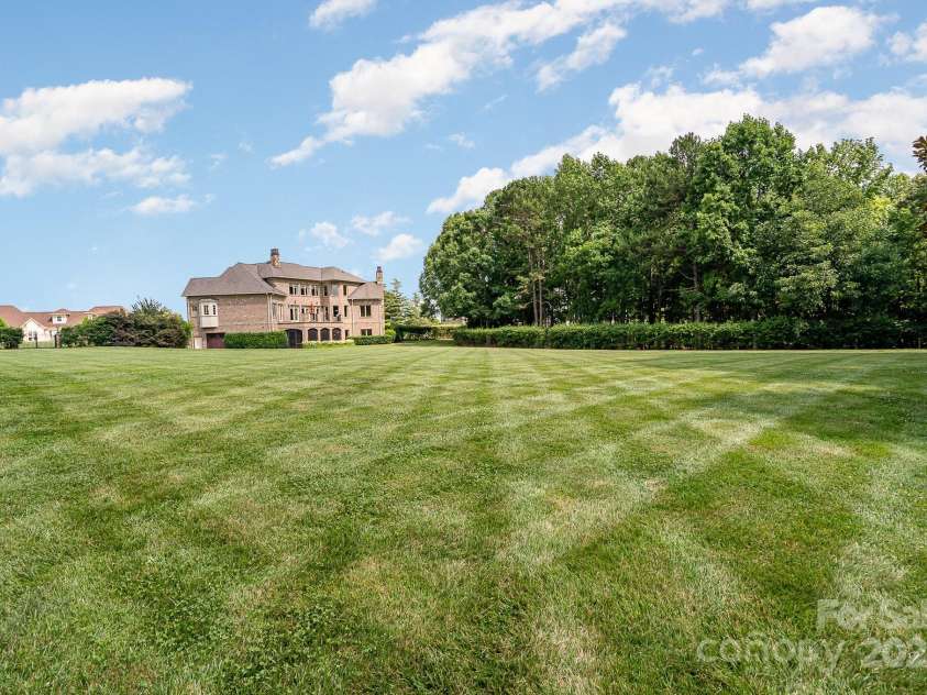 1270 Teeter Farms Drive, Mooresville, NC 28115.  MLS# CAR4277302, YatesRealty ID 28357. 