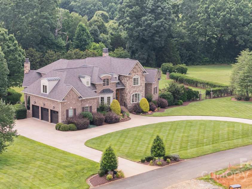 1270 Teeter Farms Drive, Mooresville, NC 28115.  MLS# CAR4277302, YatesRealty ID 28357. 