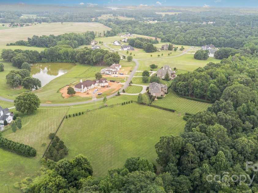 1270 Teeter Farms Drive, Mooresville, NC 28115.  MLS# CAR4277302, YatesRealty ID 28357. 