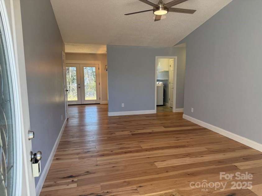 125 Dearmin Terrace, Franklin, NC 28734.  MLS# CAR4238822, YatesRealty ID 2836. 