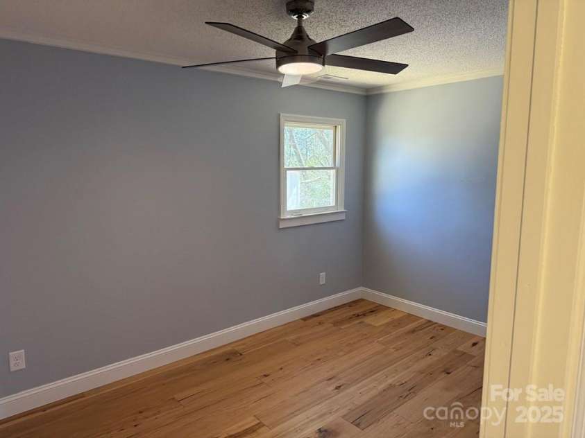 125 Dearmin Terrace, Franklin, NC 28734.  MLS# CAR4238822, YatesRealty ID 2836. 