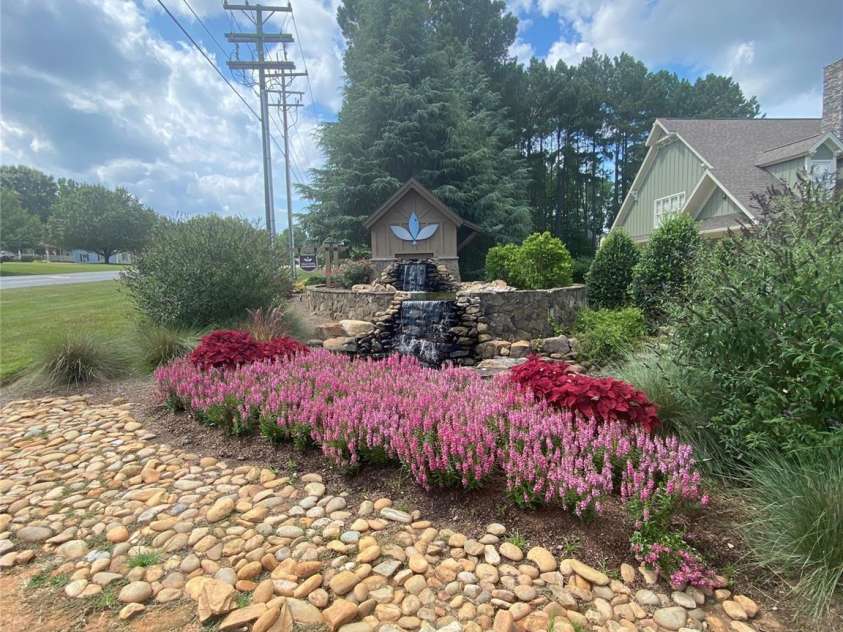 156 Ashmore Circle, Troutman, NC 28116.  MLS# CAR4100854, YatesRealty ID 2836. 