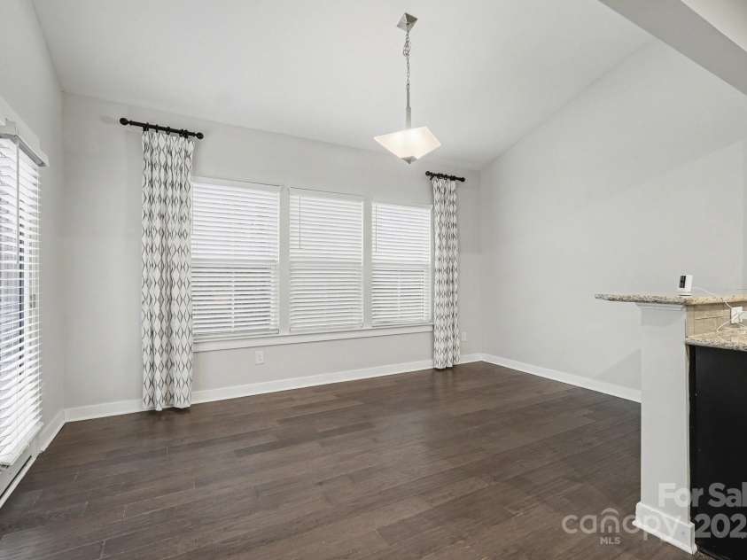 10474 Black Locust Lane, Charlotte, NC 28215.  MLS# CAR4330435, YatesRealty ID 28360. 