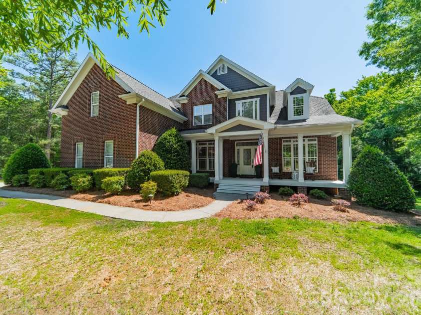188 Carolina Crossing Drive, York, SC 29745.  MLS# CAR4367522, YatesRealty ID 28360. 
