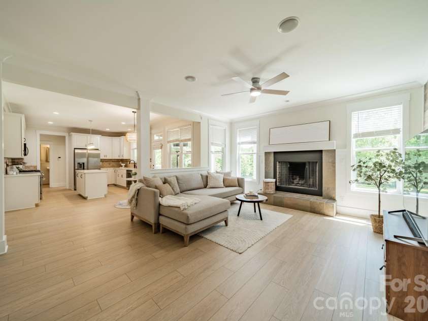 188 Carolina Crossing Drive, York, SC 29745.  MLS# CAR4367522, YatesRealty ID 28360. 