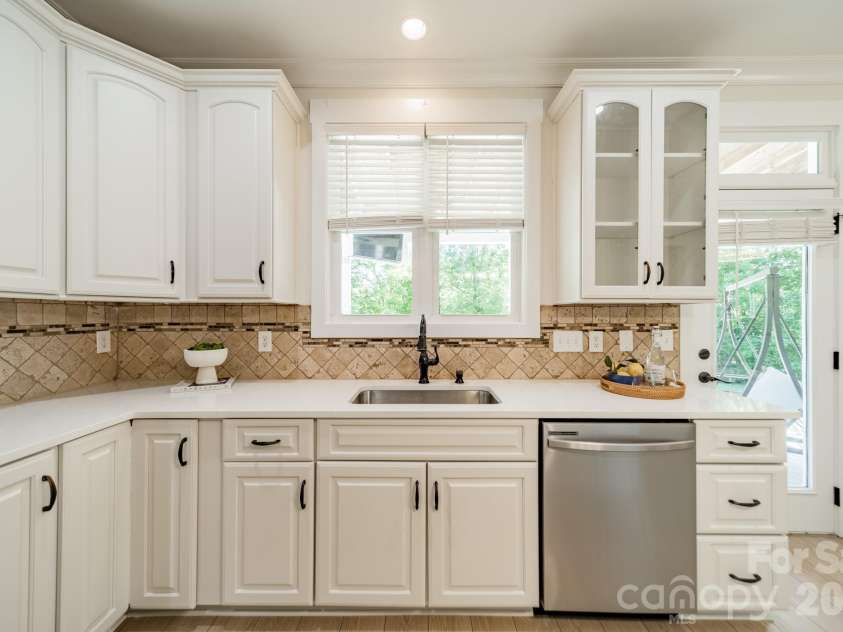 188 Carolina Crossing Drive, York, SC 29745.  MLS# CAR4367522, YatesRealty ID 28360. 