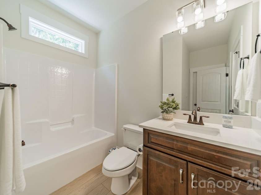 188 Carolina Crossing Drive, York, SC 29745.  MLS# CAR4367522, YatesRealty ID 28360. 