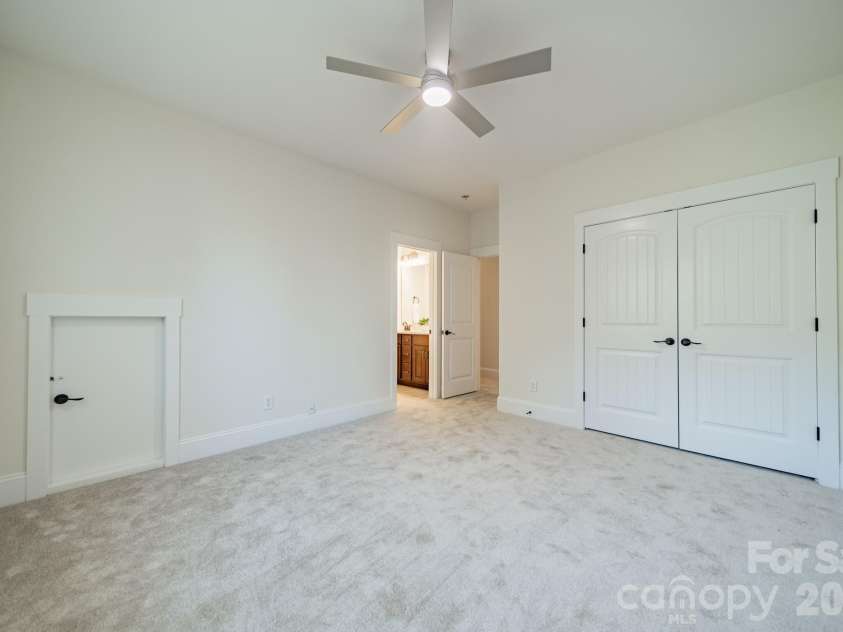 188 Carolina Crossing Drive, York, SC 29745.  MLS# CAR4367522, YatesRealty ID 28360. 