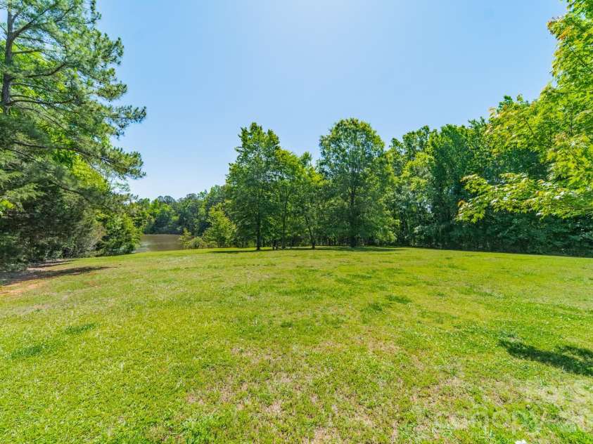 188 Carolina Crossing Drive, York, SC 29745.  MLS# CAR4367522, YatesRealty ID 28360. 