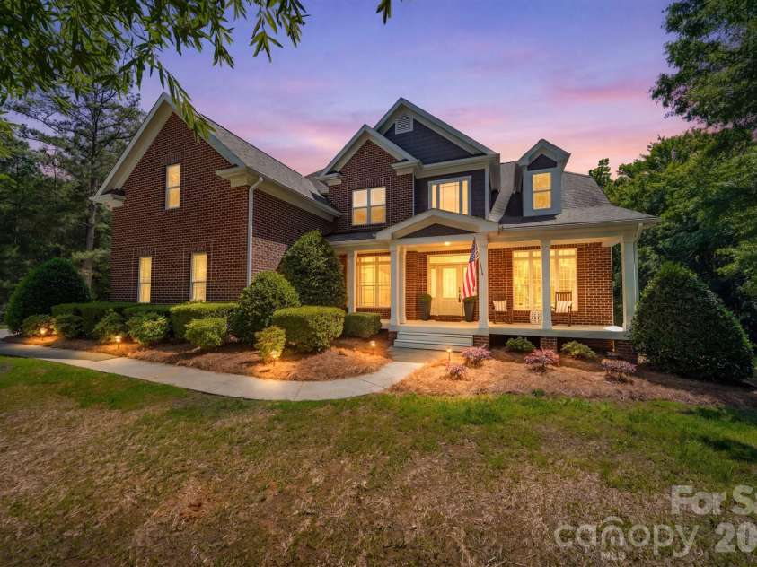 188 Carolina Crossing Drive, York, SC 29745.  MLS# CAR4367522, YatesRealty ID 28360. 