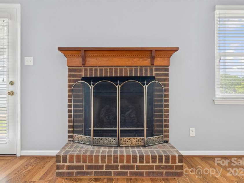 1658 Crestdale Road, Rock Hill, SC 29732.  MLS# CAR4282719, YatesRealty ID 28361. 