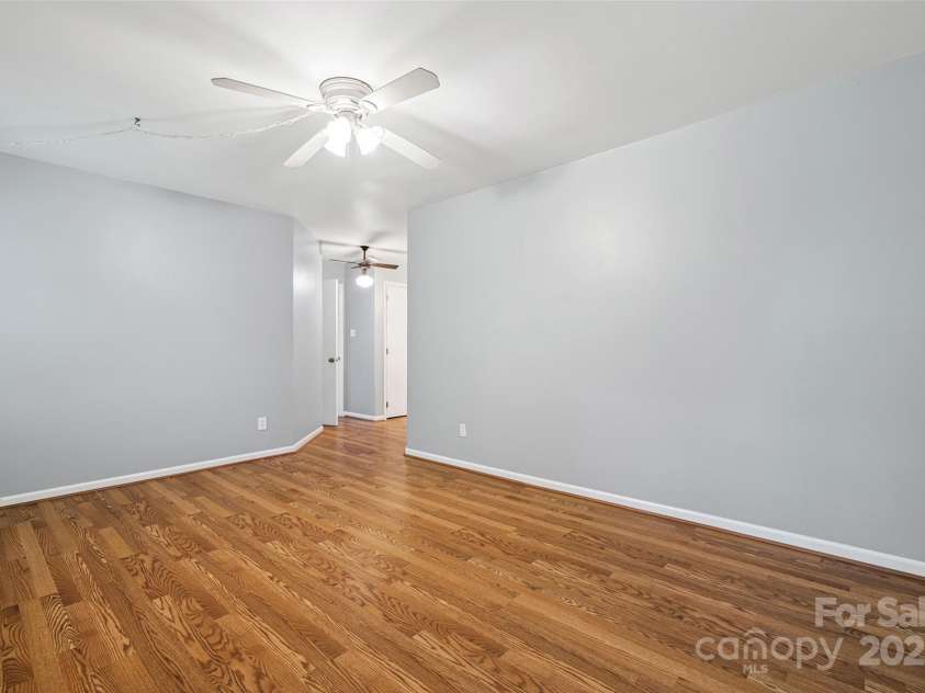 1658 Crestdale Road, Rock Hill, SC 29732.  MLS# CAR4282719, YatesRealty ID 28361. 