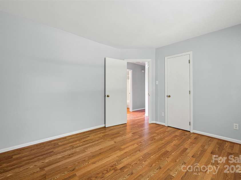 1658 Crestdale Road, Rock Hill, SC 29732.  MLS# CAR4282719, YatesRealty ID 28361. 