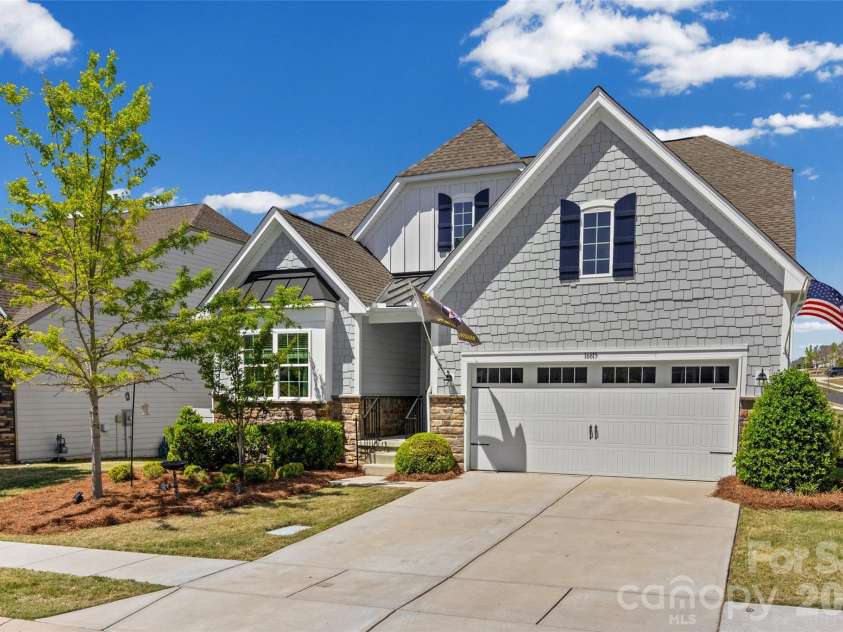 16815 Lookout Landing Lane, Charlotte, NC 28278.  MLS# CAR4369176, YatesRealty ID 28361. Front View