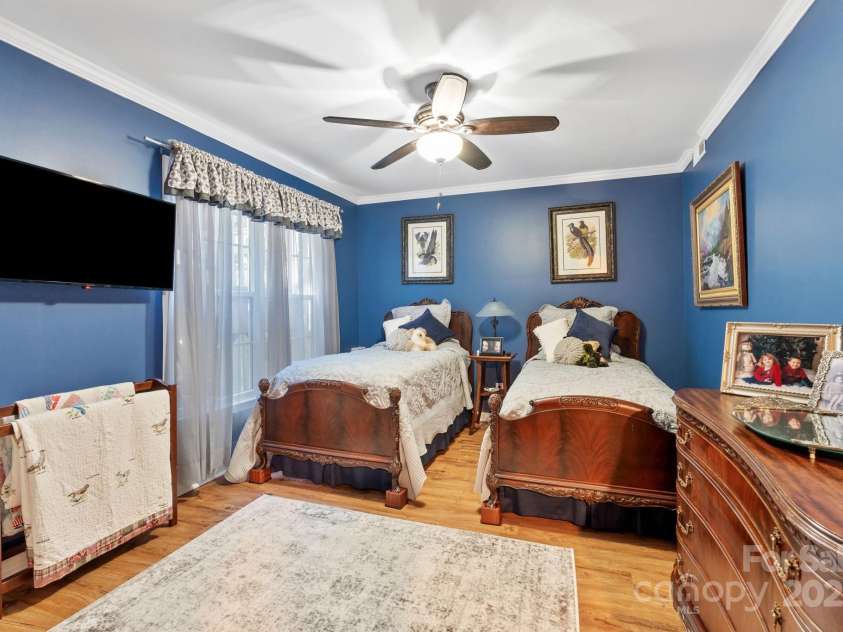 5244 Old Plantation Circle, Winston Salem, NC 27104.  MLS# CAR4283208, YatesRealty ID 28362. 4th bedroom