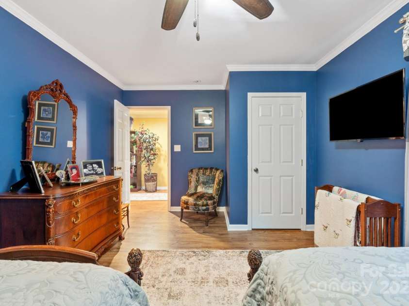 5244 Old Plantation Circle, Winston Salem, NC 27104.  MLS# CAR4283208, YatesRealty ID 28362. 4th bedroom on lower level
