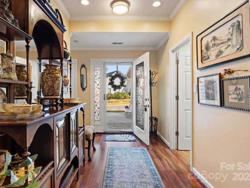 5244 Old Plantation Circle, Winston Salem, NC 27104.  MLS# CAR4283208, YatesRealty ID 28362. Looking from living room toward the front door