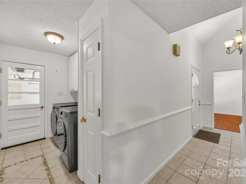 141 Wellington Drive, Salisbury, NC 28144.  MLS# CAR4283531, YatesRealty ID 28363. 