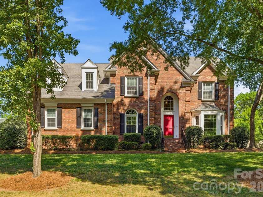 7006 Darnley Place, Charlotte, NC 28226.  MLS# CAR4367074, YatesRealty ID 28363. Front Exterior