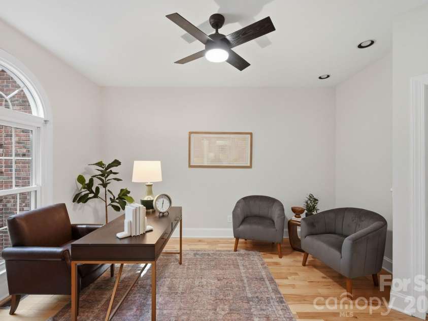7006 Darnley Place, Charlotte, NC 28226.  MLS# CAR4367074, YatesRealty ID 28363. Office