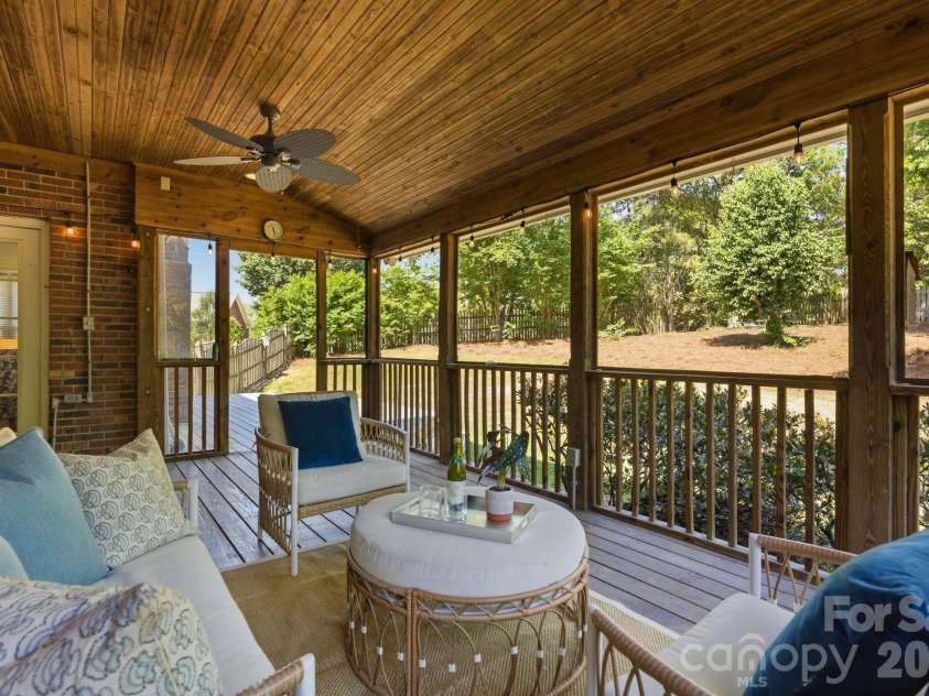7006 Darnley Place, Charlotte, NC 28226.  MLS# CAR4367074, YatesRealty ID 28363. Screened Porch