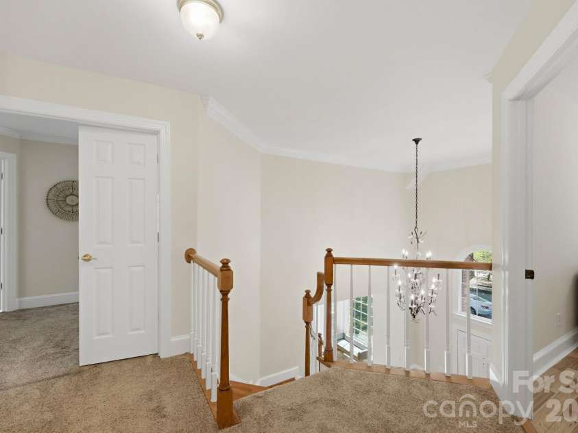 7006 Darnley Place, Charlotte, NC 28226.  MLS# CAR4367074, YatesRealty ID 28363. Upper Landing
