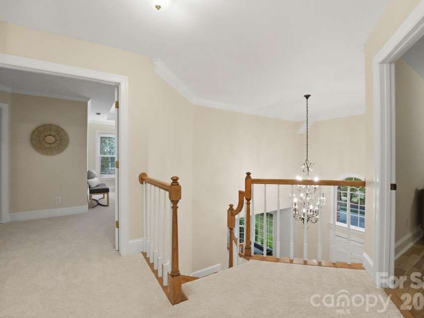 7006 Darnley Place, Charlotte, NC 28226.  MLS# CAR4367074, YatesRealty ID 28363. Upper Landing