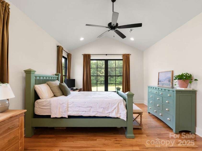 261 Ferree Road, Campobello, SC 29322.  MLS# CAR4284634, YatesRealty ID 28364. 