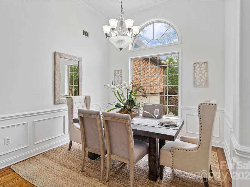 3831 Riceland Place, Charlotte, NC 28216.  MLS# CAR4268745, YatesRealty ID 28366. 