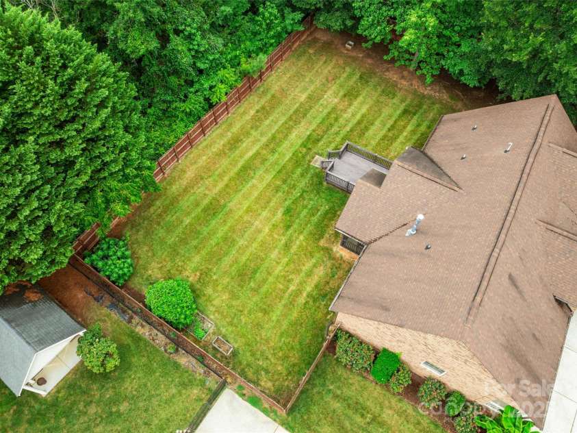 3831 Riceland Place, Charlotte, NC 28216.  MLS# CAR4268745, YatesRealty ID 28366. 