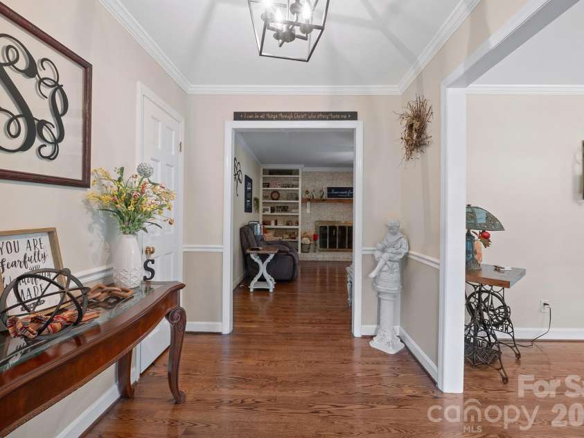 435 Central Avenue, Mount Holly, NC 28120.  MLS# CAR4380672, YatesRealty ID 28366. 